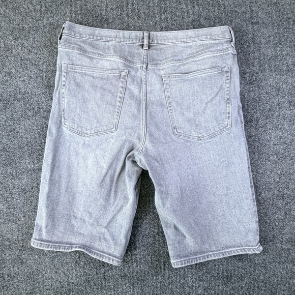 H&M Shorts Mens 36x11.5 Gray Denim Cotton Stretch Slim Fit Medium Wash Casual - Picture 7 of 7